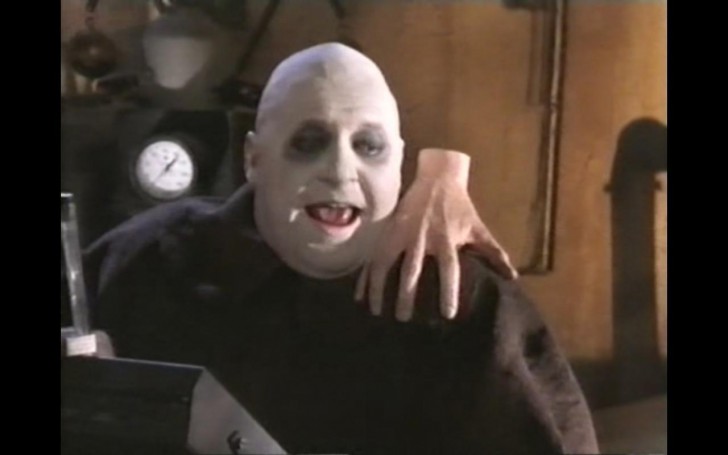 Patrick Thomas ในบท Uncle Fester จากหนัง ภาพยนตร์ Addams Family Reunion ค.ศ. 1998 (พ.ศ. 2541) 